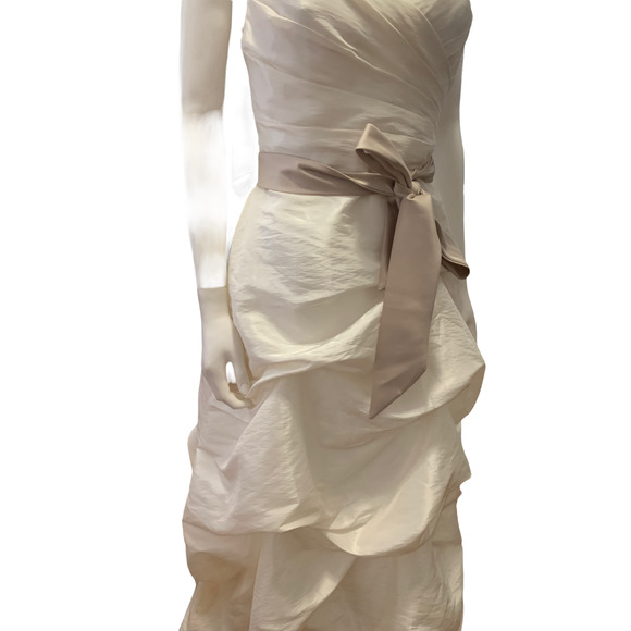 Bill Levkoff White Ruffle Tiered Sleeveless Maxi Wedding Dress * STAINED! * 8 - Picture 3 of 16